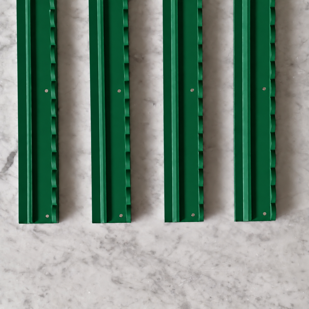 Green maple wood Mahjong rack and pusher set